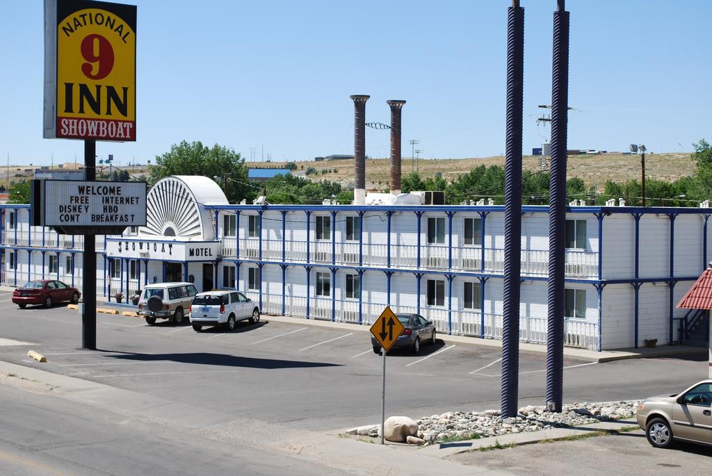 National 9 Inn Showboat Casper Exterior photo